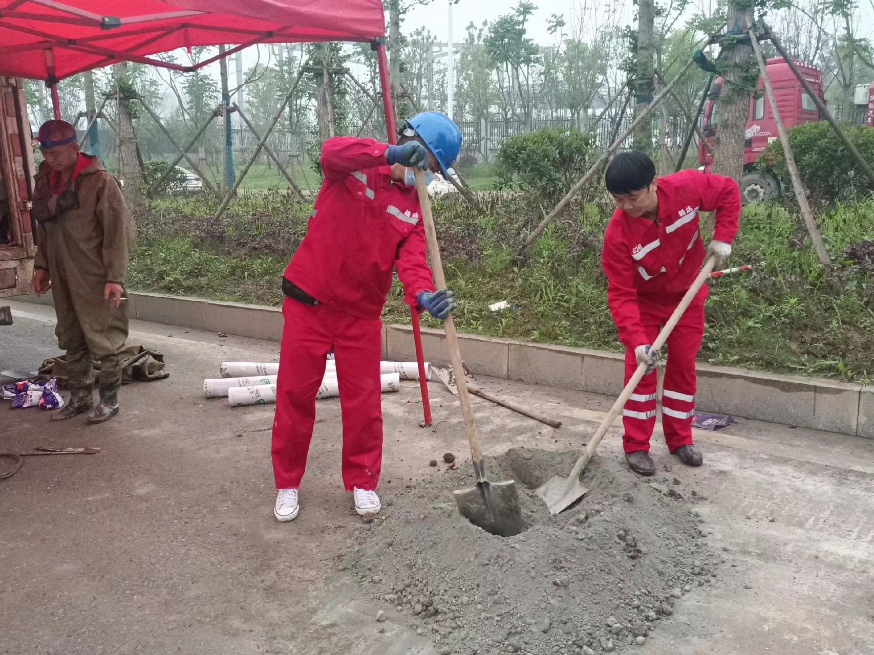 芦山管道疏通哪家好】及时进行市政管道清淤