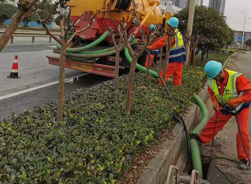 芦山市政管道清淤